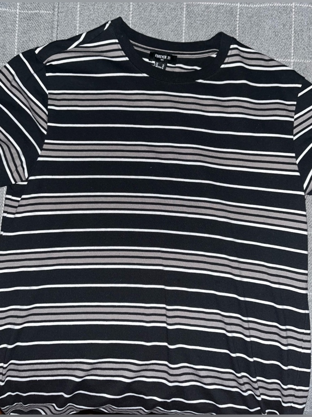 Forever 21 Men Black, white & gray Striped Short Sleeve Tee